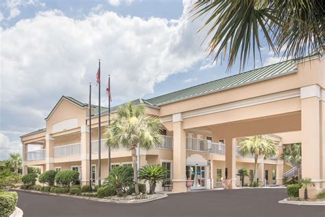 baymont inn and suites reviews|baymont inn and suites crestview fl.